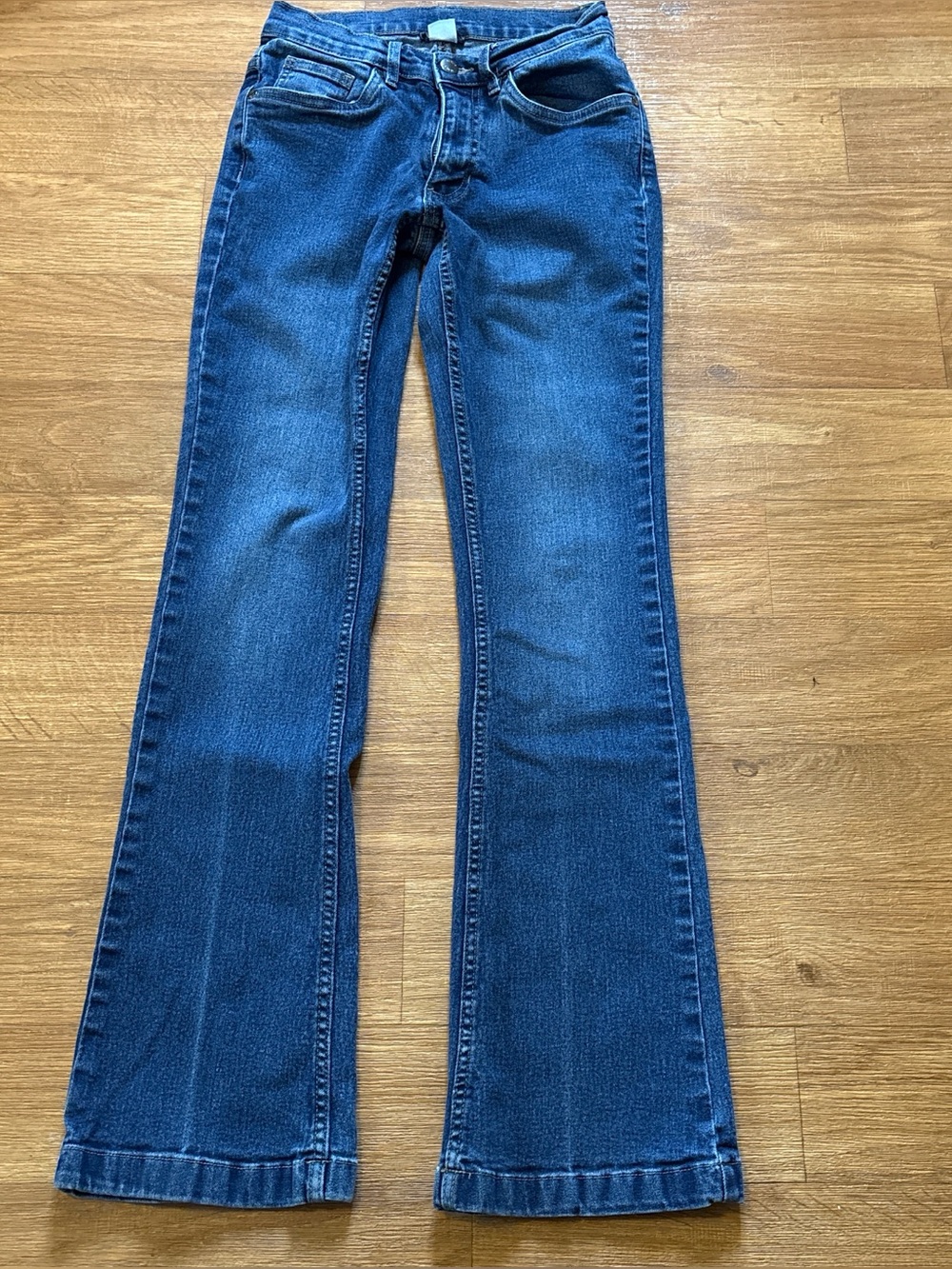 Venus Denim Blue Jeans Medium Wash Slight Flared Leg Women’s Sz 2